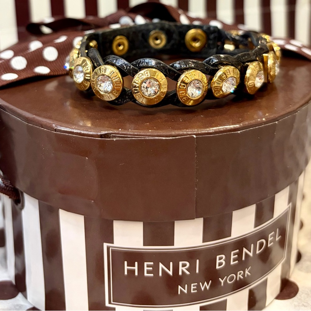 HENRI BENDEL Black/Gold Tone Crystal Leather bracelet/Adjustable/No callouts - Picture 4 of 10